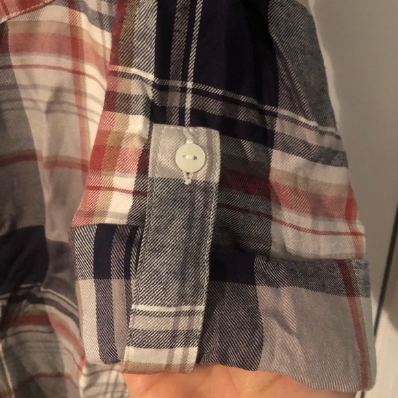 🌷Flannel Top - Picture 2 of 4